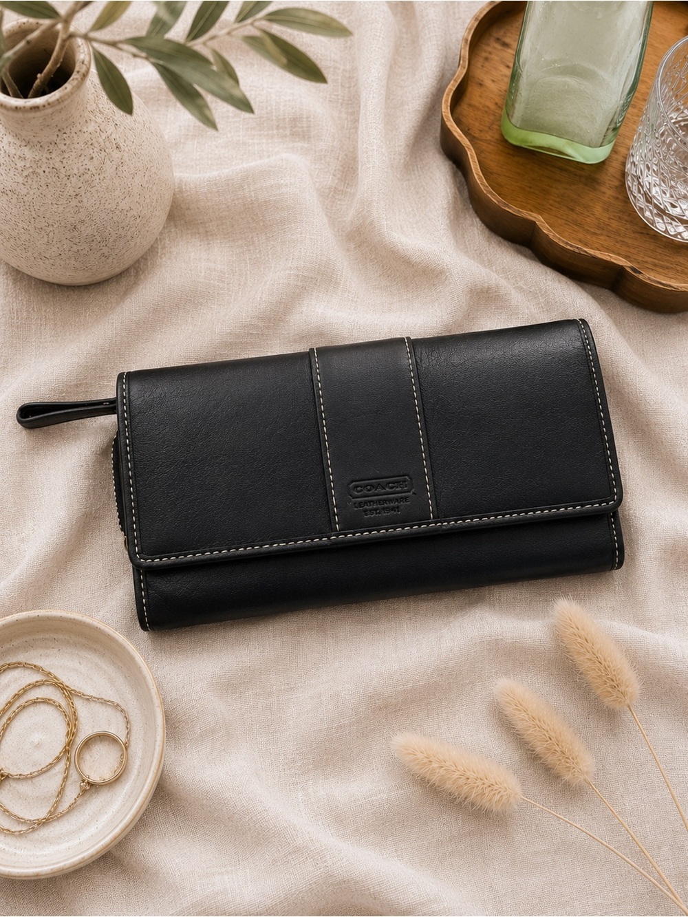 Vintage Coach Hampton Black Leather Trifold Wallet Clutch